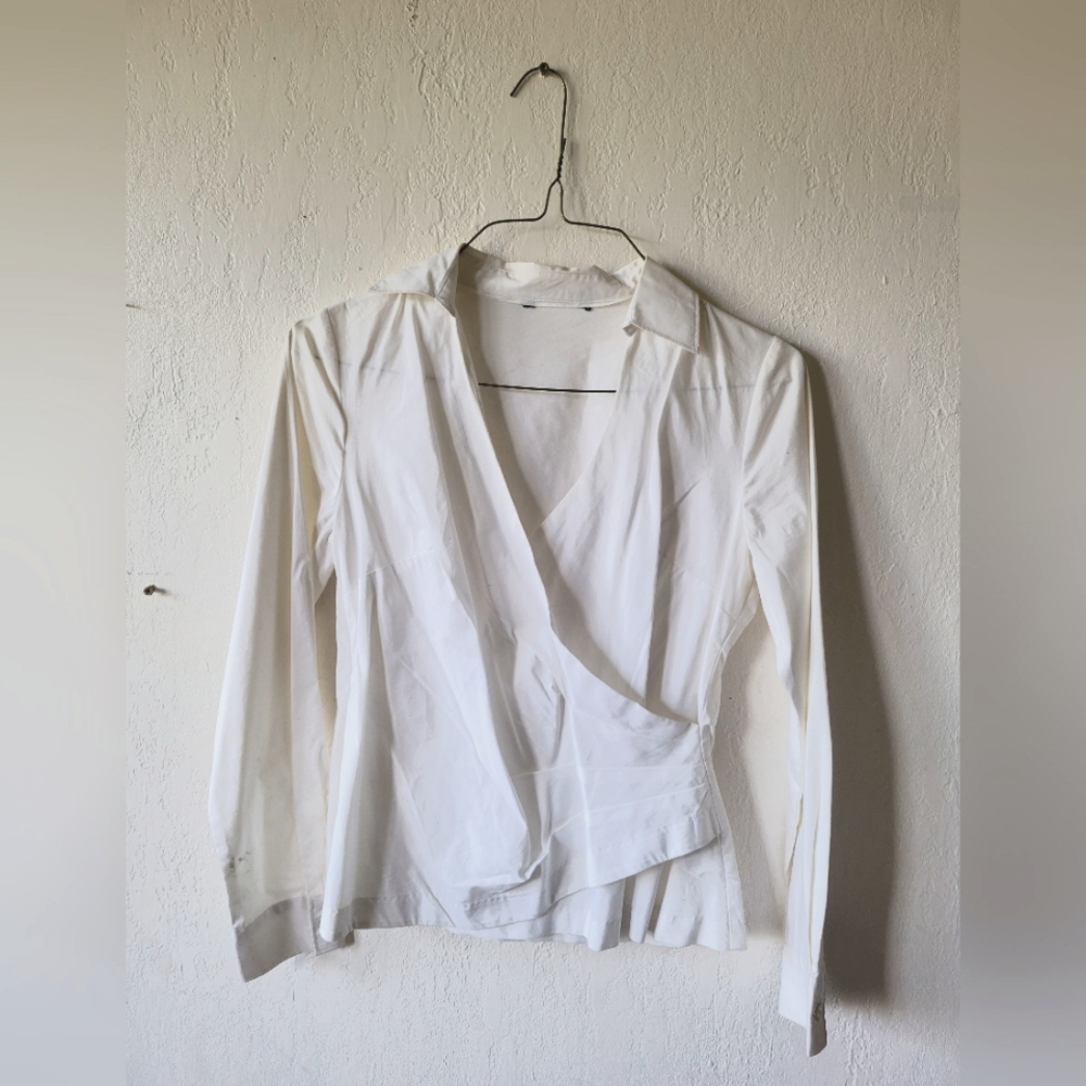 White dress shirt